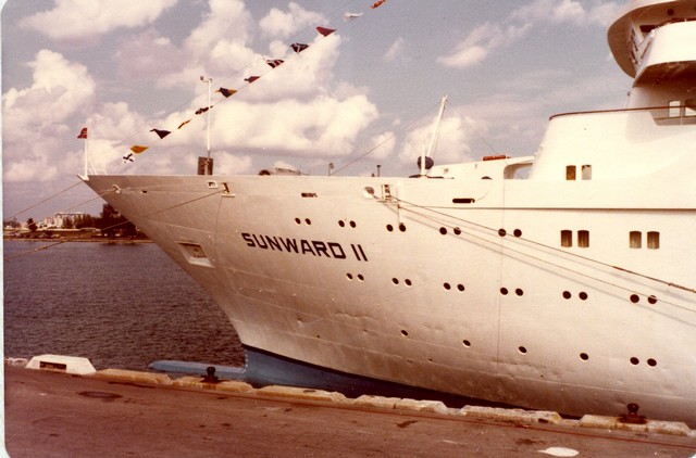 198x Bahama Cruise0003.jpg